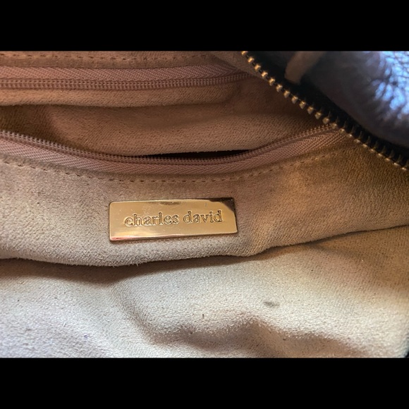 Charles David Marseilles Leather Shoulder Bag Chocolate - Picture 4 of 6